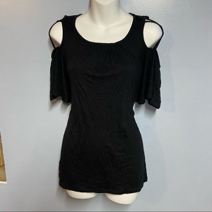 Black short sleeve shirt